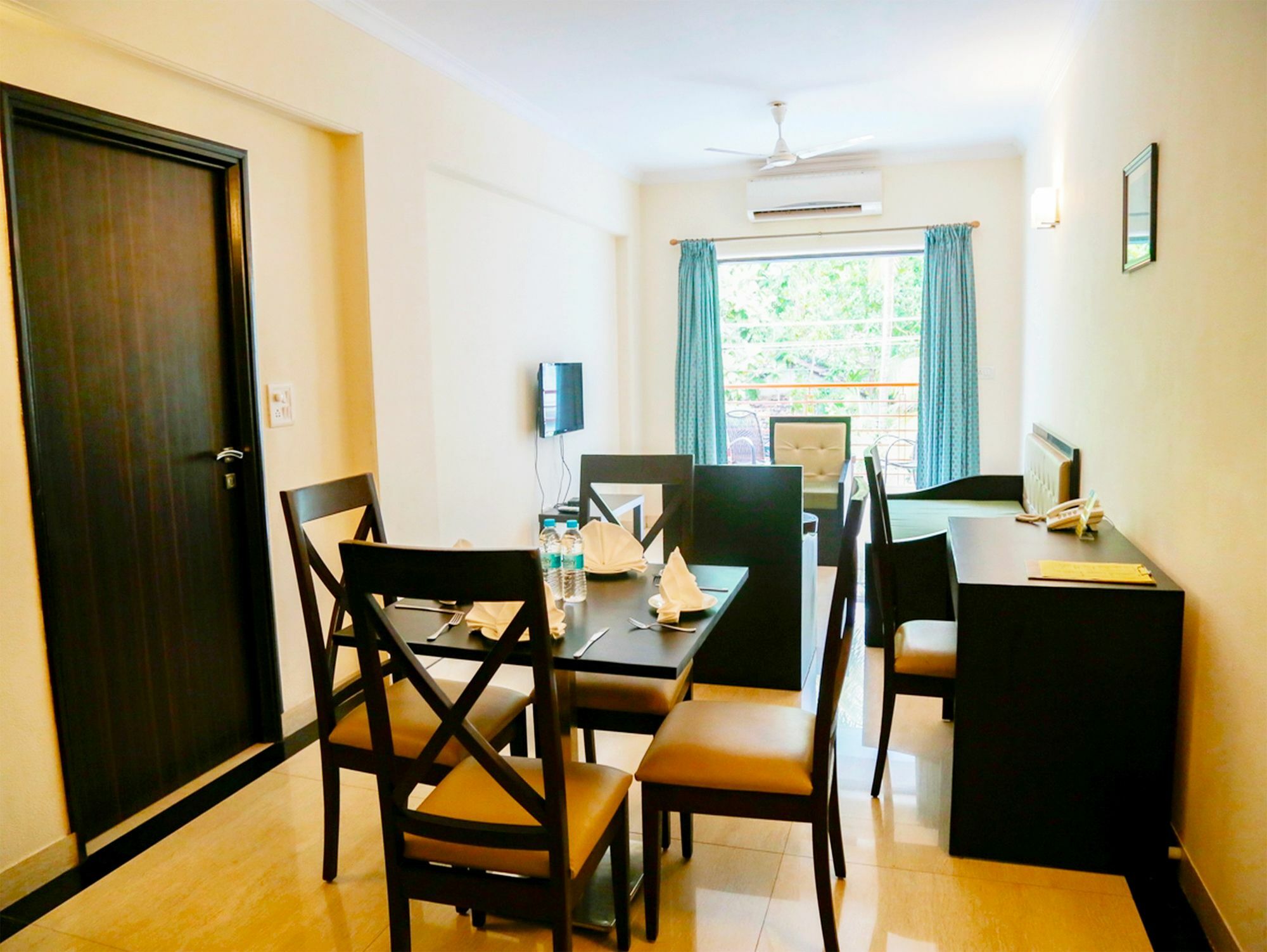Arotel Rooms & Suites كالانغيُت المظهر الخارجي الصورة